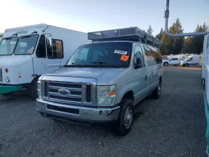 Ford Econoline E350 SUPER DUTY WAGON 5.4L 8 2009