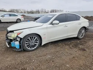 Infiniti Q50 LUXE 3.0L 6 2018
