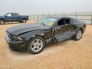Ford Mustang 3.7L 6 2013