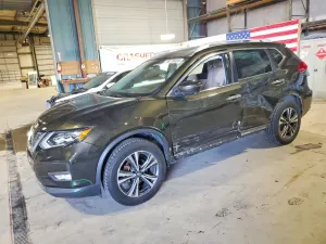 Nissan Rogue SV 2.5L 4 2017