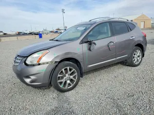 Nissan Rogue S 2.5L 4 2011