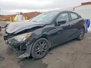 Toyota Yaris L 1.5L 4 2019