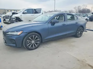 Volvo S60 T5 R-DESIGN 2.0L 4 2021