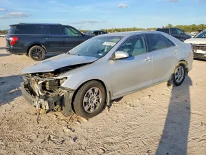 Toyota Camry L 2.5L 4 2014