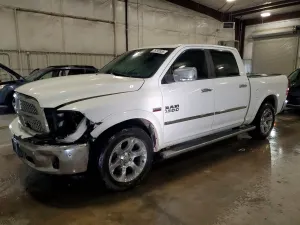 RAM 1500 LARAMIE 5.7L 8 2014