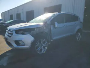 Ford Escape TITANIUM 2.0L 4 2019