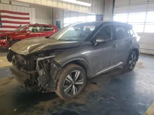 Nissan Rogue PLATINUM 2.5L 4 2021