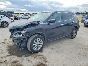 Nissan Rogue S 2.5L 4 2020