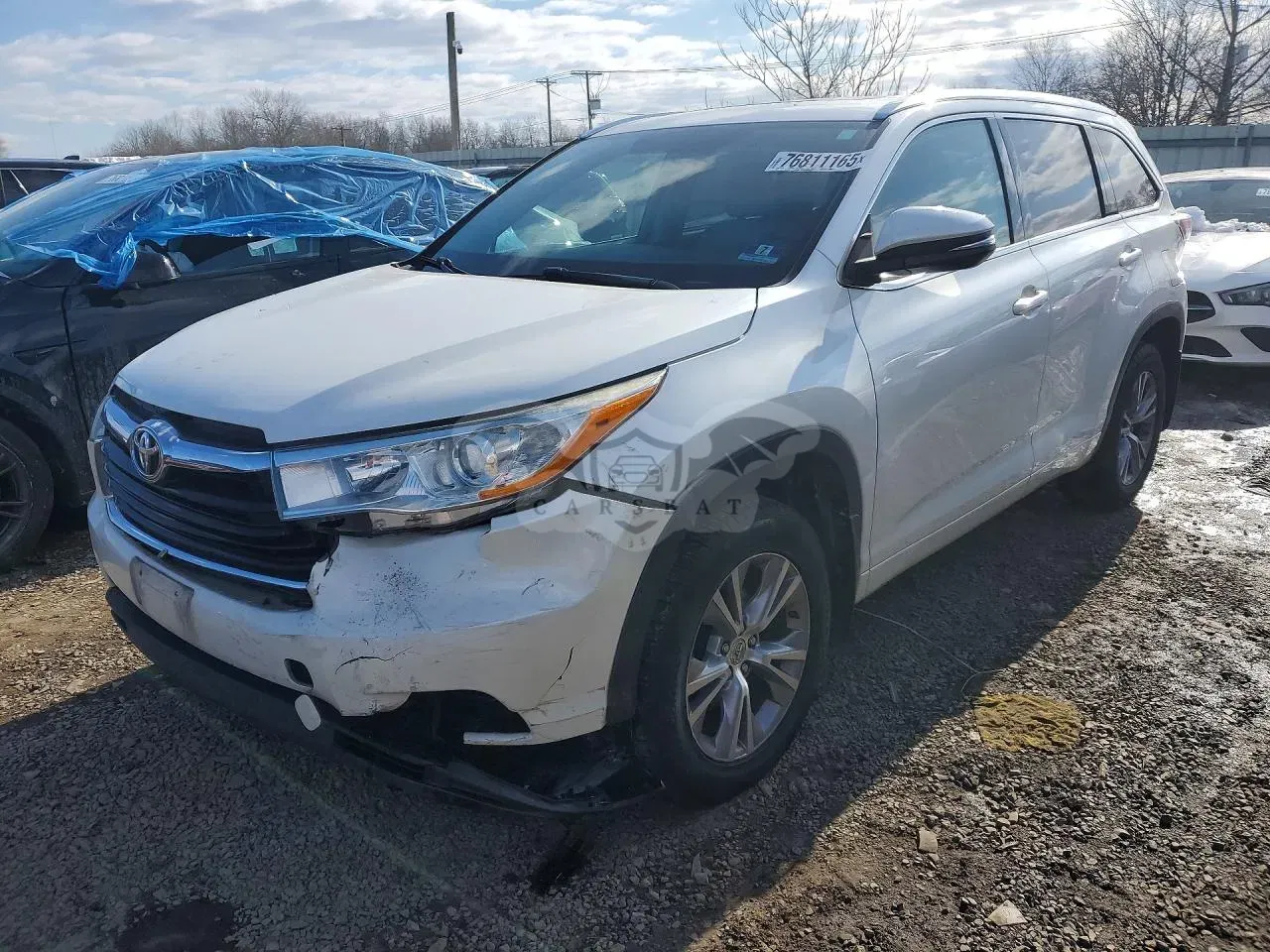 Toyota Highlander XLE 3.5L 6 2014