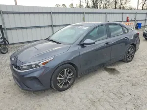 Kia Cerato / Forte / K3 LX 2 L 4 2024