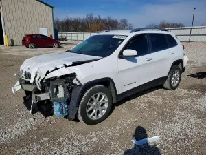 Jeep Cherokee LATITUDE 2.4L 4 2017