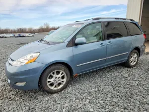 Toyota Sienna XLE 3.3L 6 2006