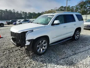 Cadillac Escalade LUXURY 6.2L 8 2017