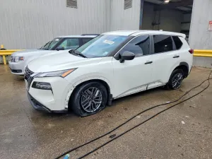 Nissan Rogue S 2.5L 4 2021
