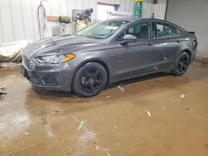 Ford Fusion SE 1.5L 4 2020
