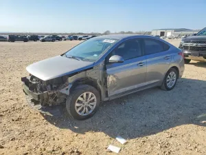 Hyundai Accent SE 1.6L 4 2022