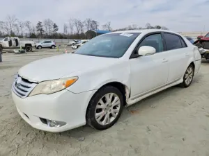 Toyota Avalon BASE 3.5L 6 2012
