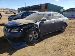 Volkswagen Passat SE 2.5L 5 2013