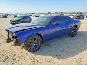 Dodge Challenger SXT 3.6L 6 2020