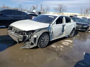 Nissan Altima SV 2.5L 4 2023