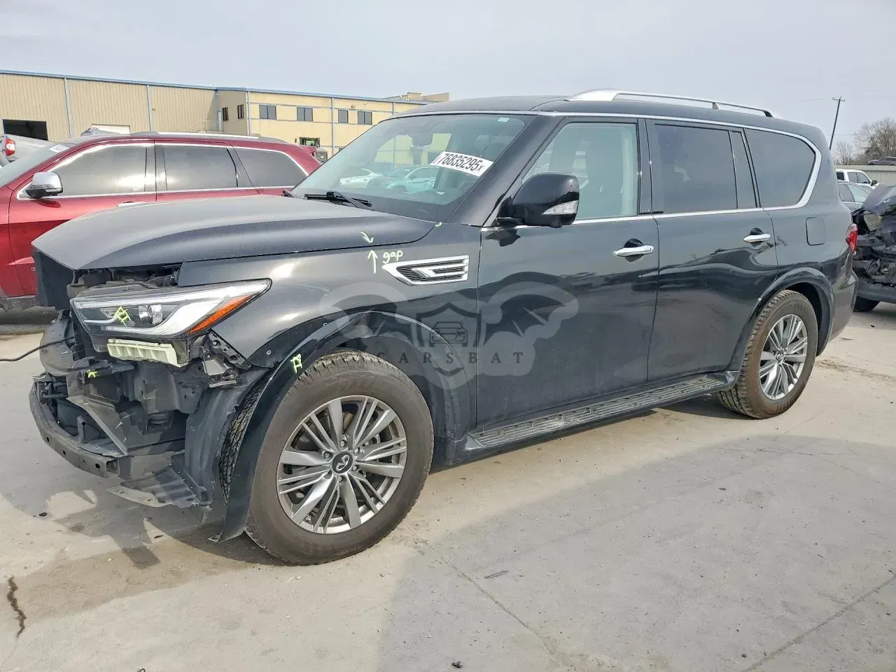Infiniti QX80 LUXE 5.6L 8 2021