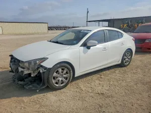 Mazda 3 SPORT 2.0L 4 2015