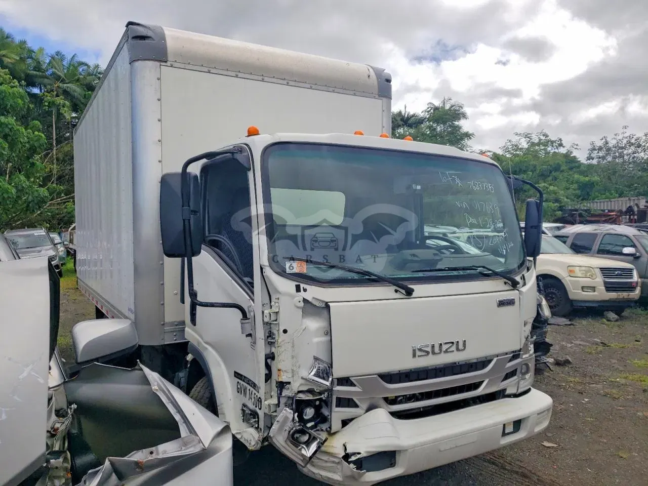 Isuzu NPR 2024