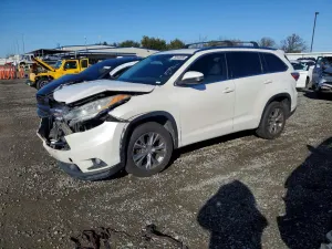 Toyota Highlander 3.5L 6 2014