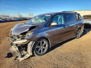 Toyota Sienna SE 3.5L 6 2017