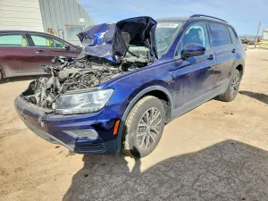 Volkswagen Tiguan S 2.0L 4 2021