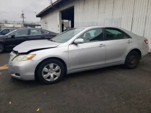 Toyota Camry BASE 2.5L 4 2011