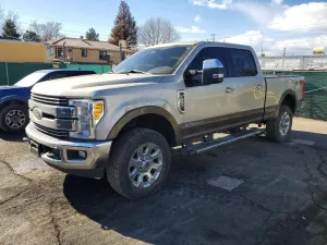 Ford F-250 SUPER DUTY 6.7L 8 2017