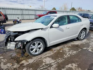 Ford Fusion SE 2.5L 4 2012