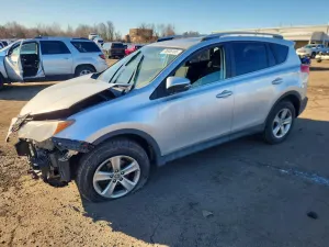 Toyota Rav4 XLE 2.5L 4 2015