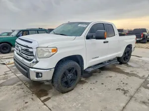 Toyota Tundra DOUBLE CAB SR 4.6L 8 2017