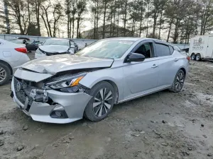 Nissan Altima SL 2.5L 4 2019
