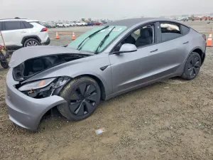 Tesla Model 3 2025