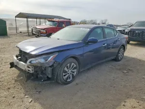 Nissan Altima S 2.5L 4 2019