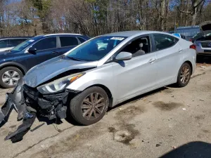 Hyundai Elantra SE 1.8L 4 2016