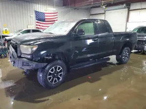 Toyota Tundra DOUBLE CAB SR5 4.6L 8 2013