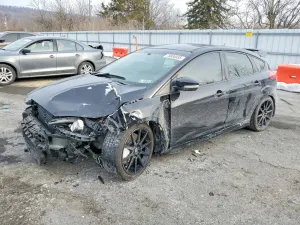 Ford Focus ST 2.0L 4 2017