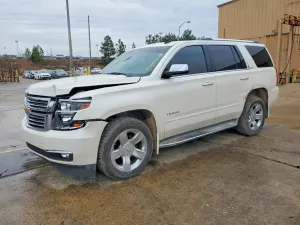Chevrolet Tahoe C1500 LTZ 5.3L 8 2015