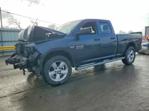 RAM 1500 ST 5.7L 8 2014