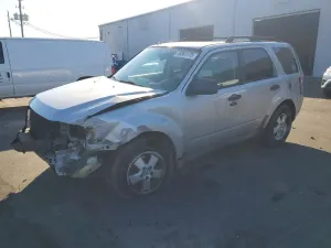 Ford Escape XLT 3.0L 6 2009