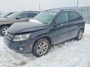 Volkswagen Tiguan S 2.0L 4 2014