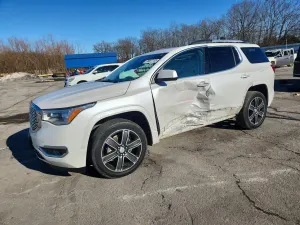 GMC Acadia DENALI 3.6L 6 2017