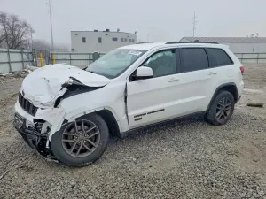 Jeep Grand Cherokee LAREDO 3.6L 6 2017