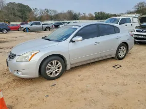 Nissan Altima BASE 2.5L 4 2012