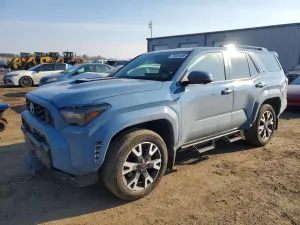 Toyota 4Runner SR5 2.4L 4 2025