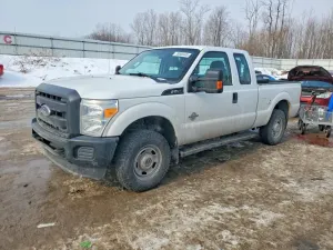 Ford F-250 SUPER DUTY 6.7L 8 2015